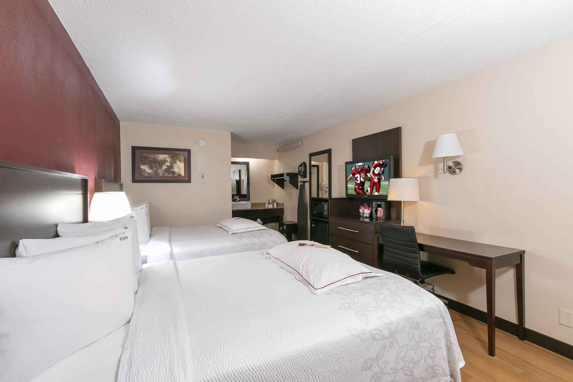 Red Roof Inn Plus+ Secaucus - Meadowlands Екстер'єр фото