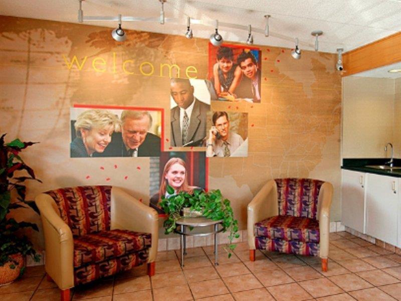 Red Roof Inn Plus+ Secaucus - Meadowlands Інтер'єр фото