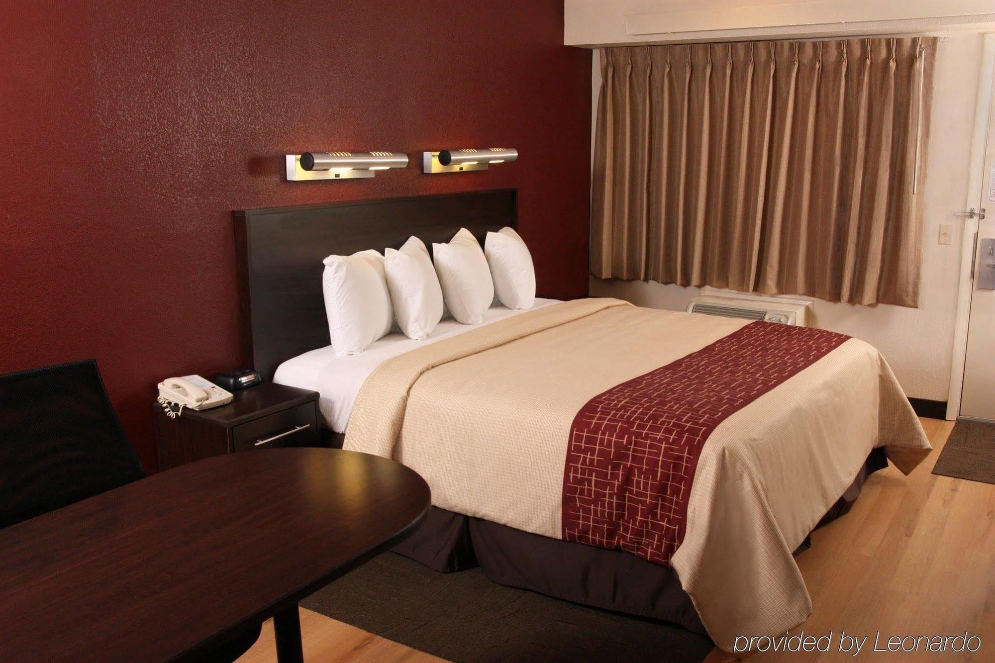 Red Roof Inn Plus+ Secaucus - Meadowlands Екстер'єр фото