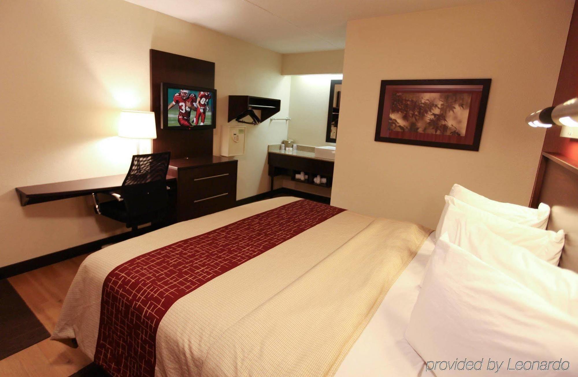 Red Roof Inn Plus+ Secaucus - Meadowlands Екстер'єр фото