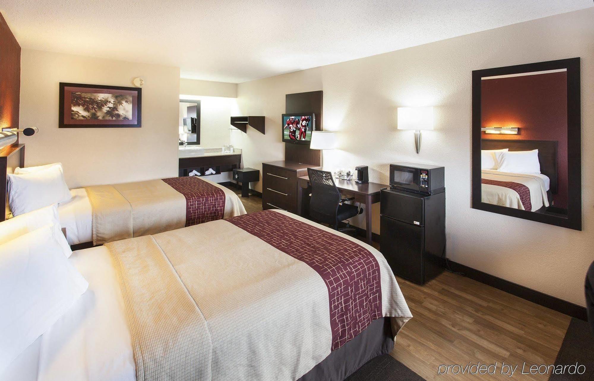 Red Roof Inn Plus+ Secaucus - Meadowlands Екстер'єр фото