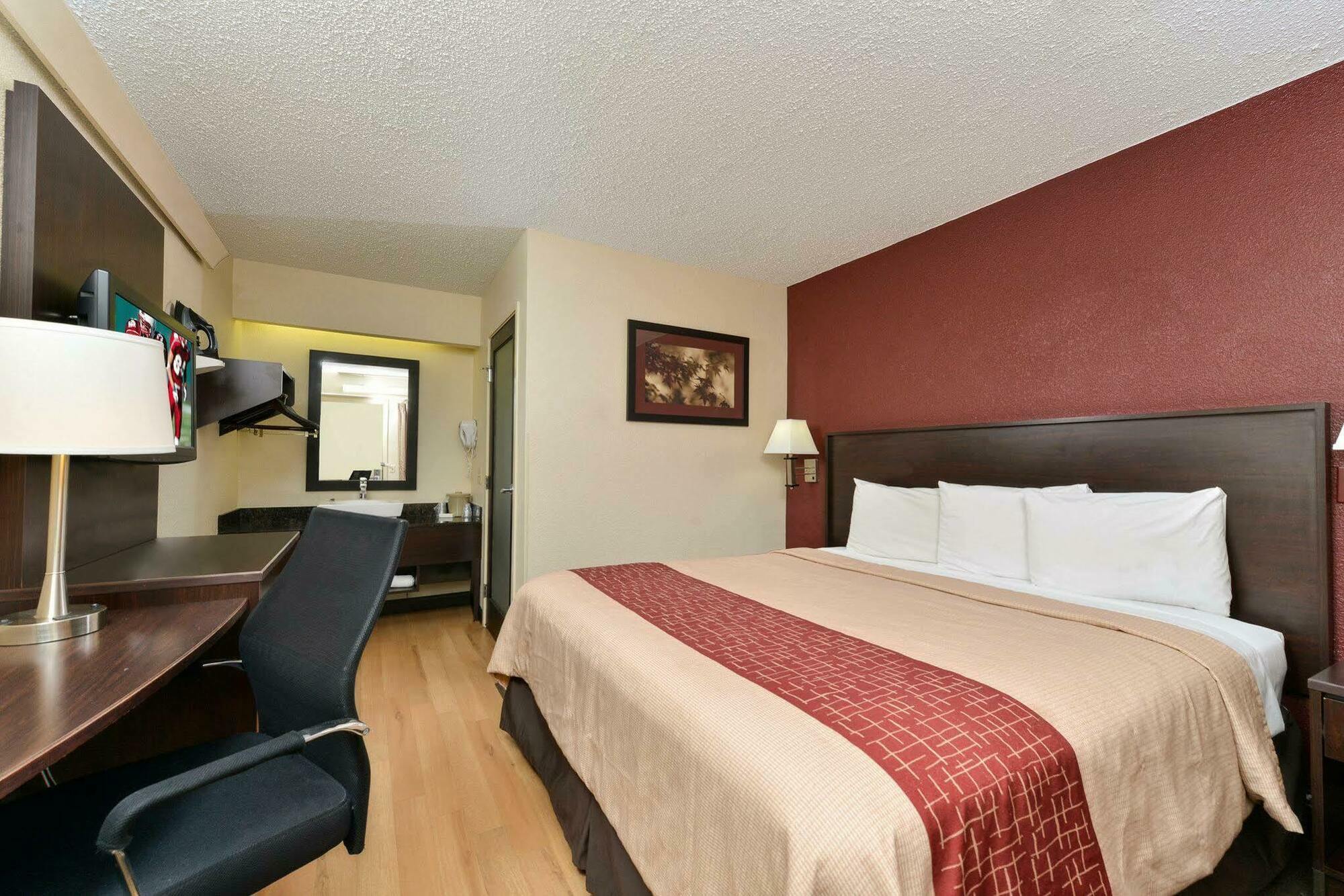 Red Roof Inn Plus+ Secaucus - Meadowlands Екстер'єр фото