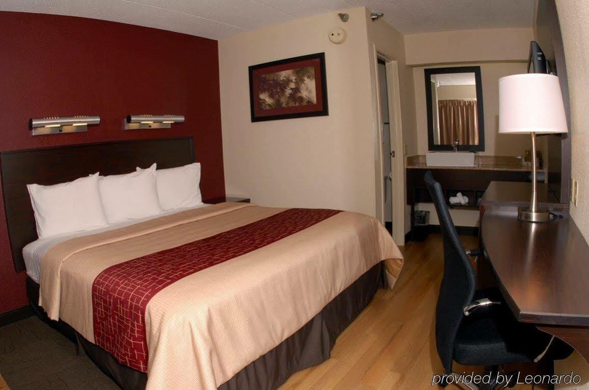 Red Roof Inn Plus+ Secaucus - Meadowlands Екстер'єр фото